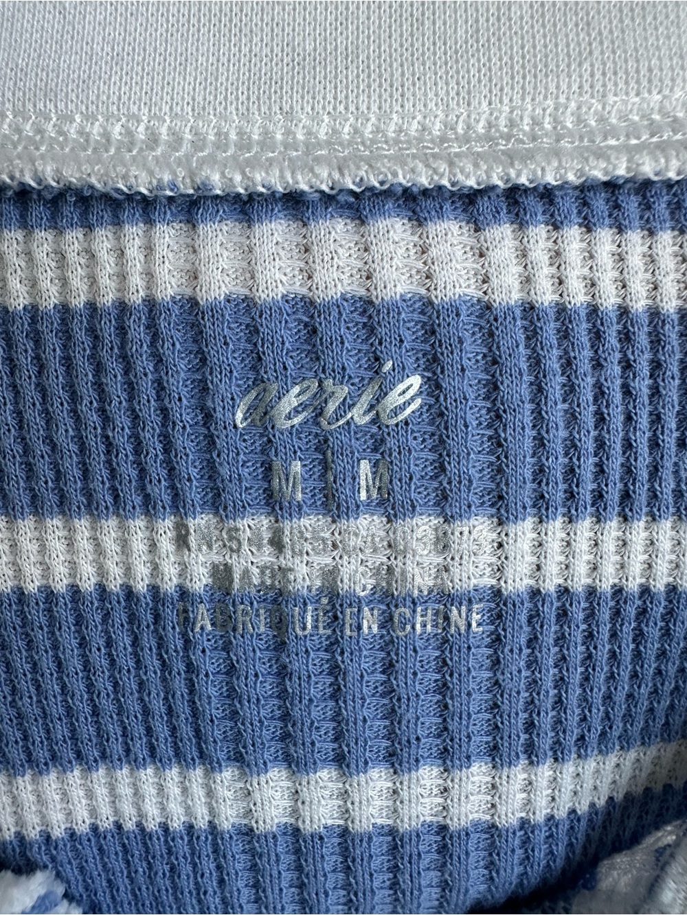 Aerie Henley Waffle Knit Striped Top Size M Blue White Snap Button Coastal - Picture 6 of 7